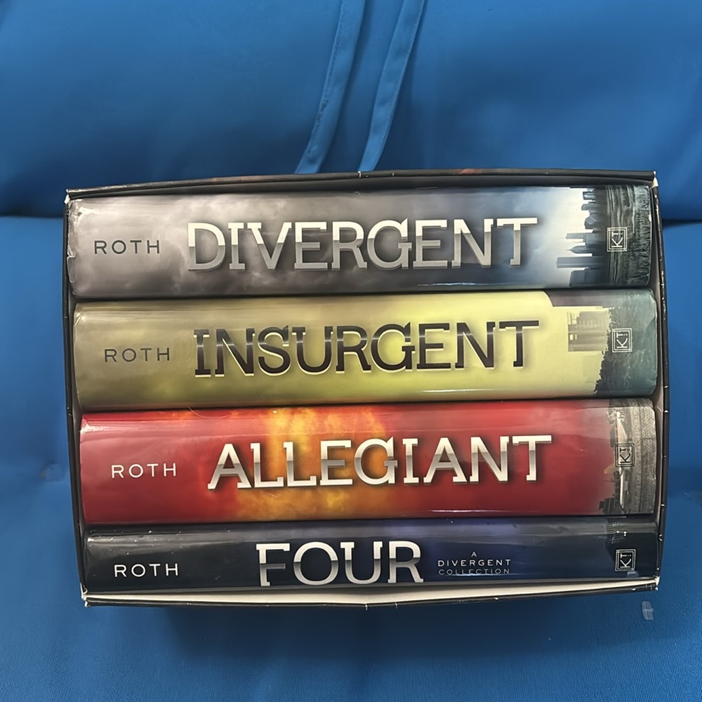 The Divergent Series Divergent + Insurgent + Allegiant + Four NWTS Set - Picture 1 of 16